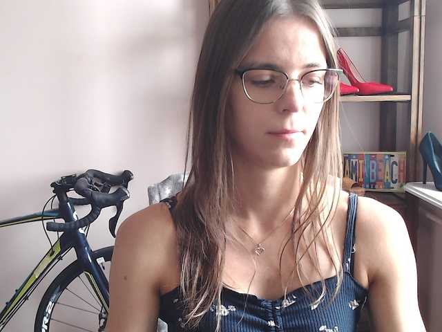 MegiKiss's BongaCams show and profile