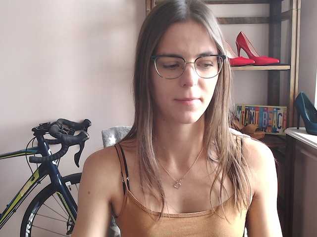 MegiKiss's BongaCams show and profile
