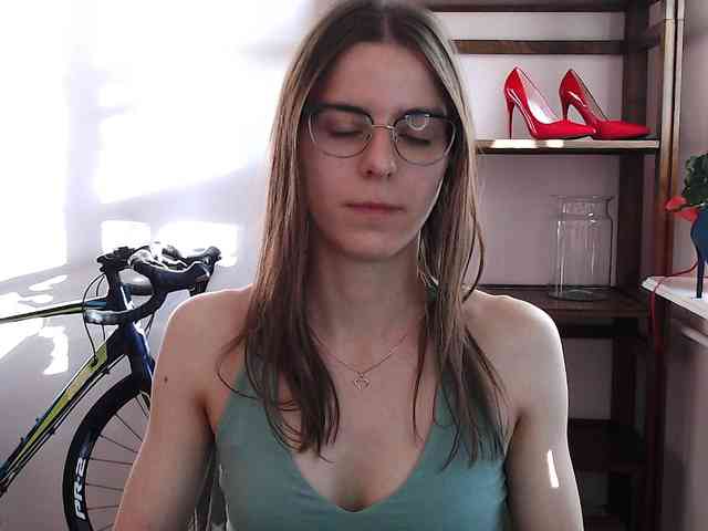 MegiKiss webcam