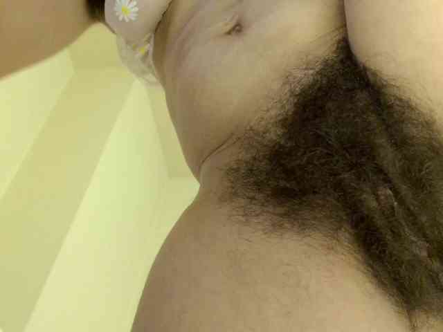 MercyLoves webcam