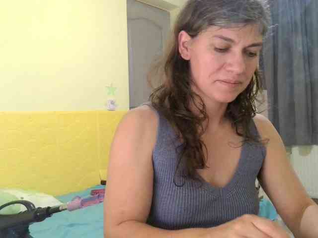 MercyLoves Live Webcam on BongaCams