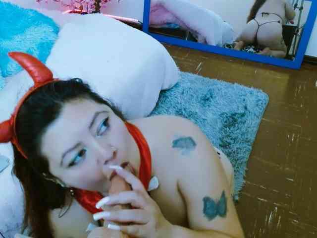 queencarlotta82