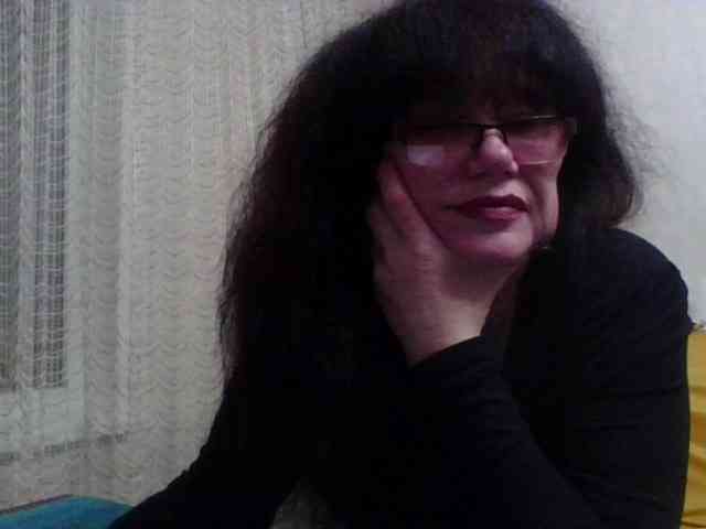 Sylvia-5 Live Webcam on BongaCams