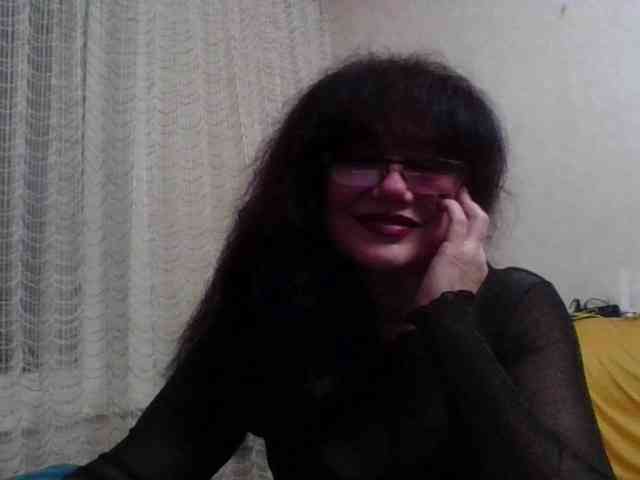 Sylvia-5 Live Webcam on BongaCams