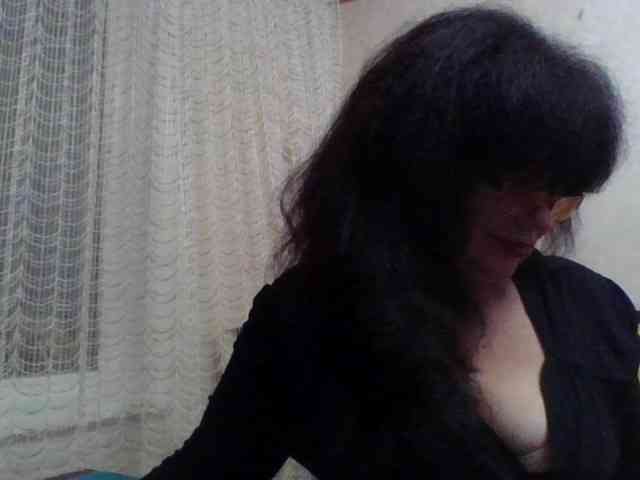 Sylvia-5 Live Webcam on BongaCams