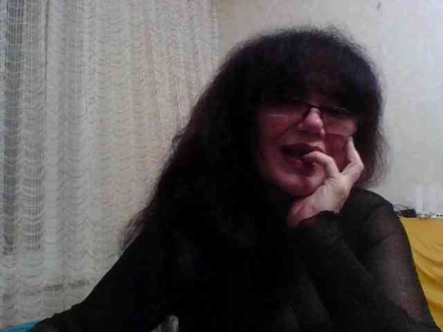 Sylvia-5 Live Webcam on BongaCams