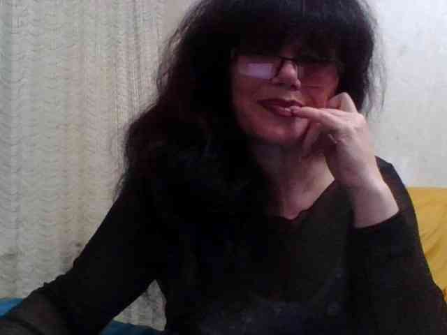 Sylvia-5 Live Webcam on BongaCams