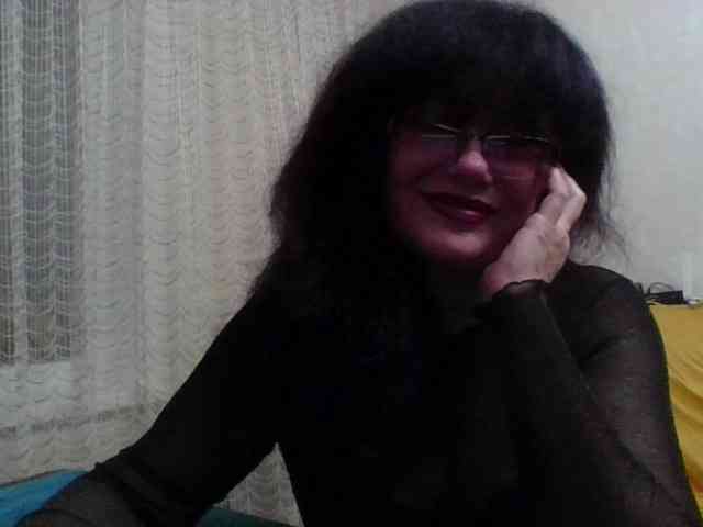 Sylvia-5 Live Webcam on BongaCams