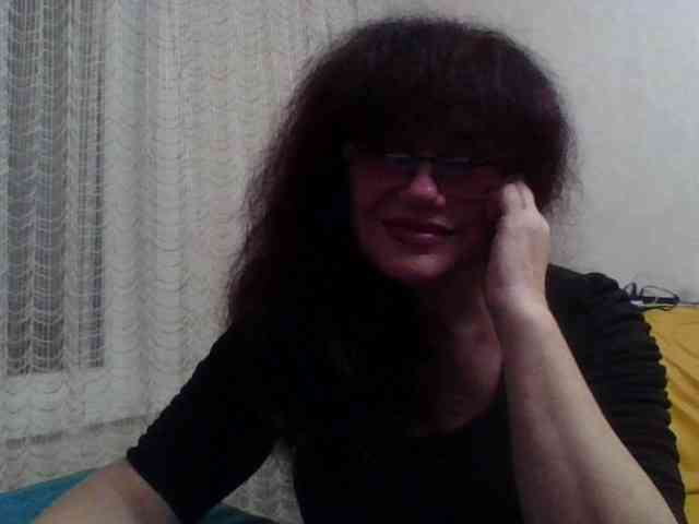 Sylvia-5 Live Webcam on BongaCams