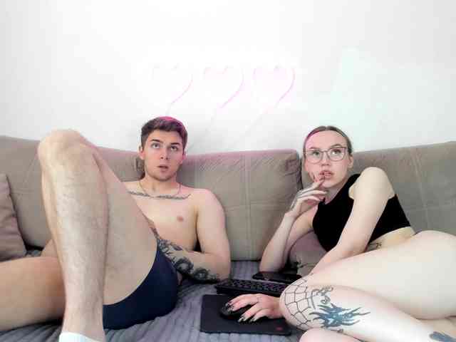 TwinTurboCouple webcam
