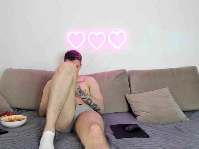 TwinTurboCouple webcam