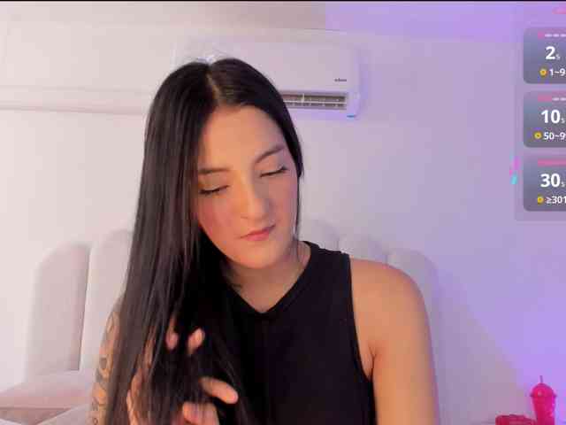 EmilyVahos webcam