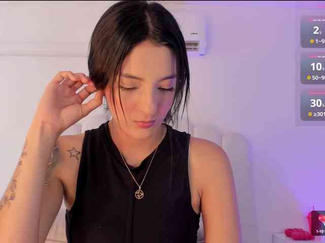EmilyVahos webcam