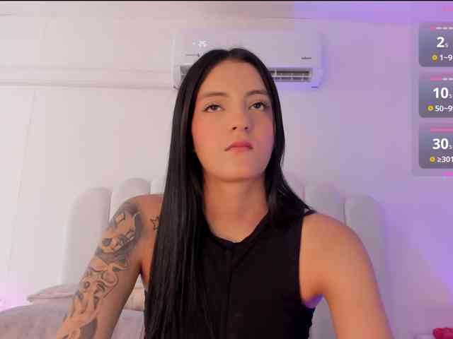 EmilyVahos webcam
