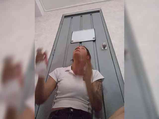 EmilyVahos webcam