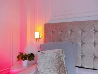 JasmineRoss Porn Show