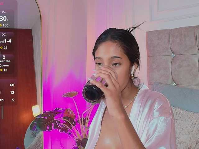 JasmineRoss's BongaCams show and profile