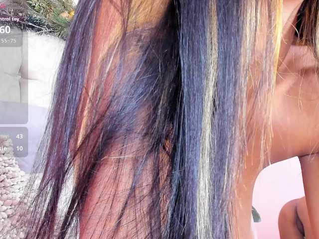 JasmineRoss's BongaCams show and profile