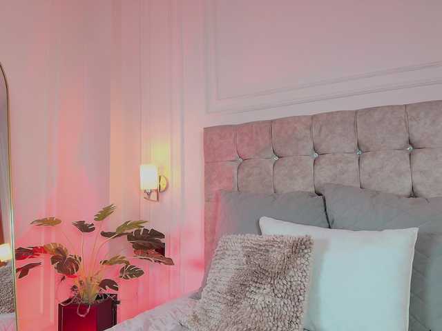 JasmineRoss live cam profile