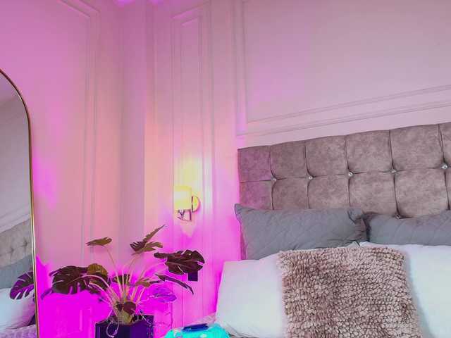 JasmineRoss's BongaCams show and profile