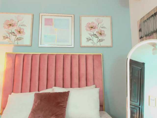 JasmineRoss's BongaCams show and profile