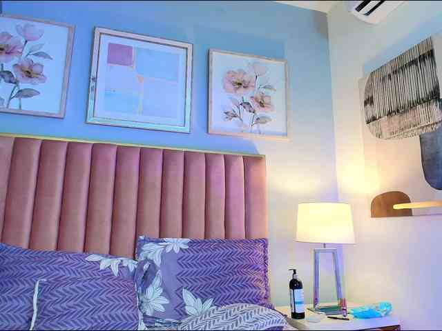 JasmineRoss webcam