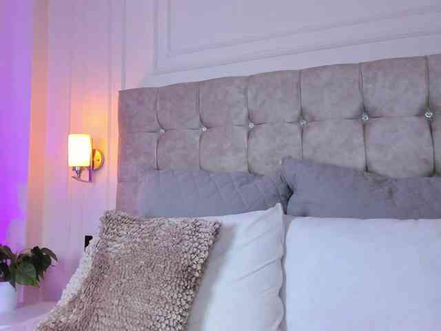 JasmineRoss JasmineRoss