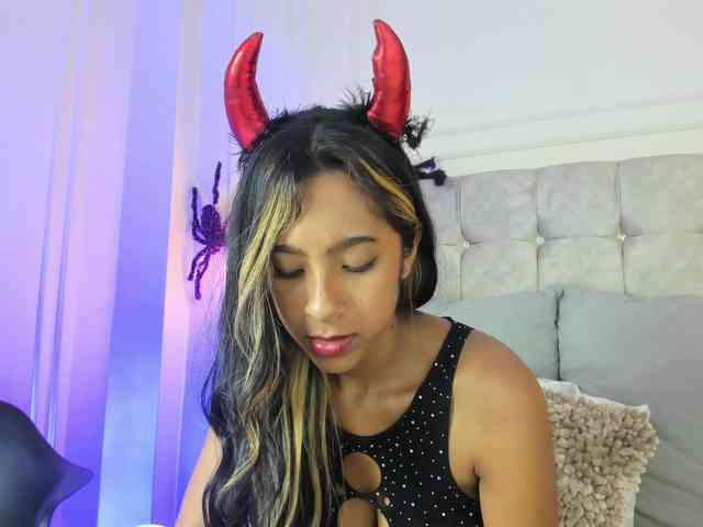 JasmineRoss webcam