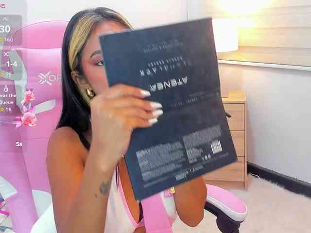 JasmineRoss Live Webcam on BongaCams