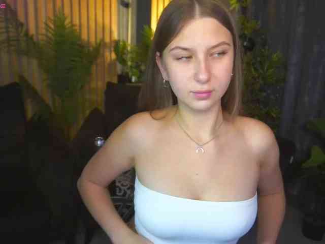 AureliaBliss webcam