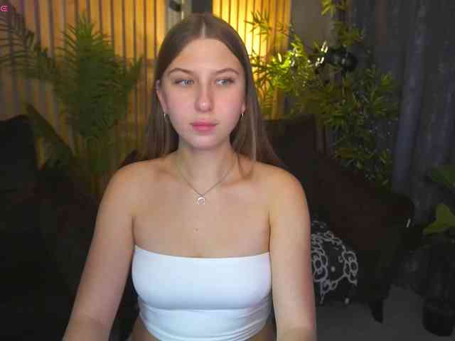 AureliaBliss webcam