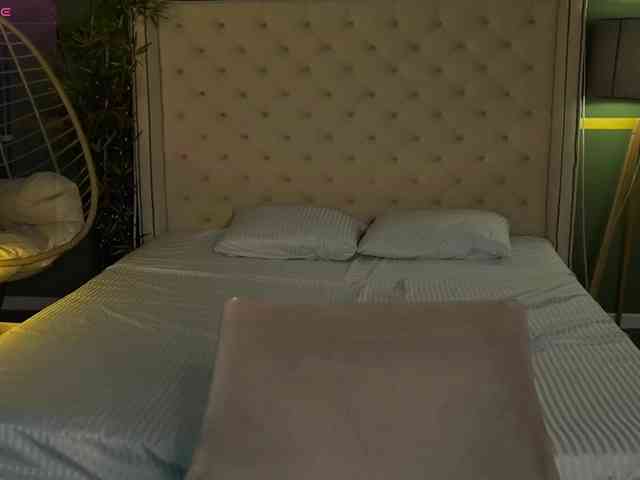 AureliaBliss webcam