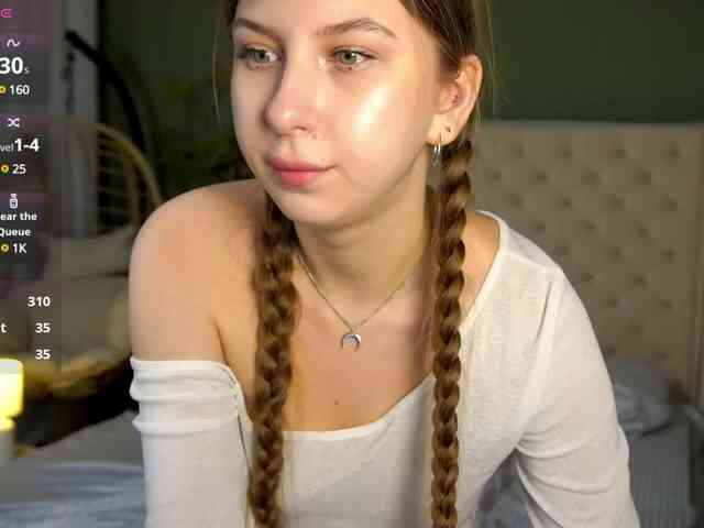 AureliaBliss webcam