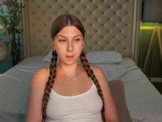 AureliaBliss webcam