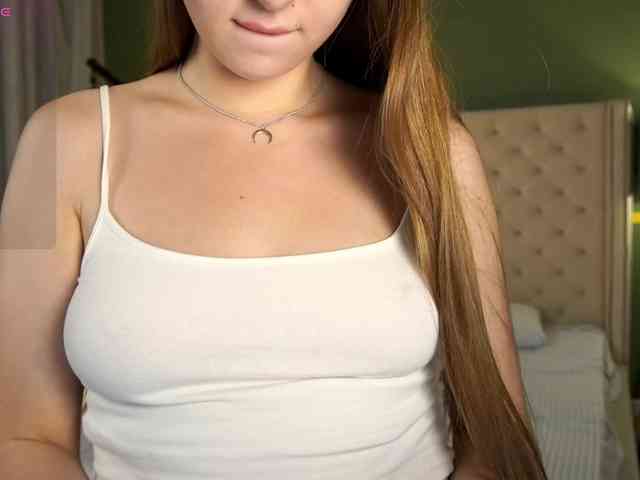 AureliaBliss webcam