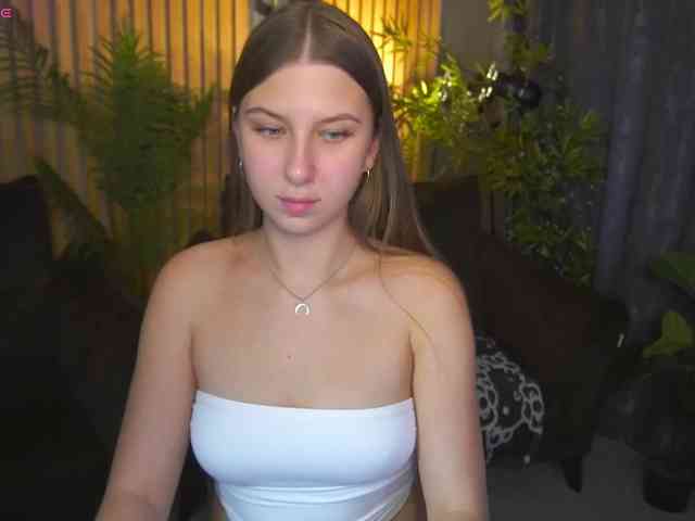 AureliaBliss webcam