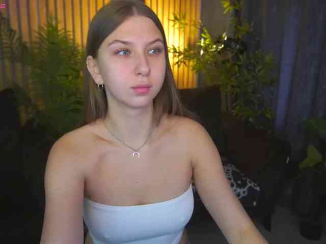 AureliaBliss webcam