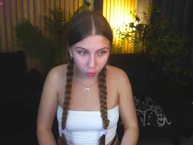 AureliaBliss webcam