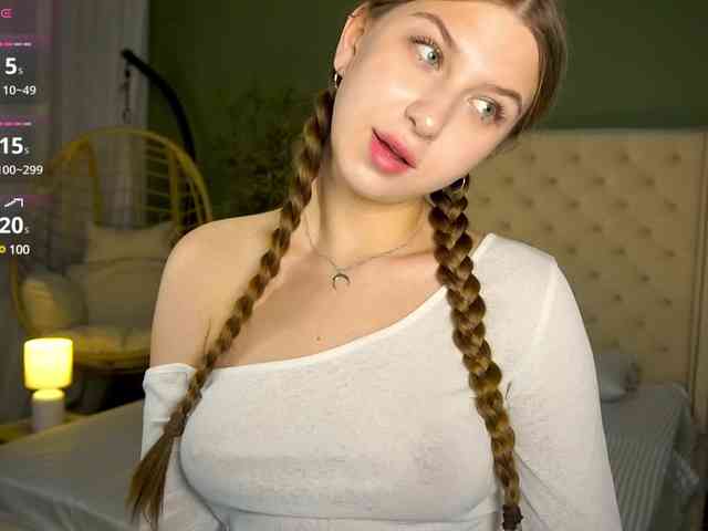 AureliaBliss webcam