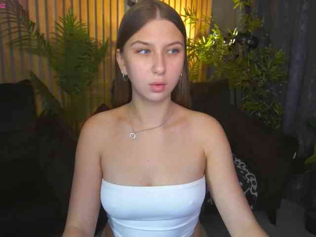 AureliaBliss webcam