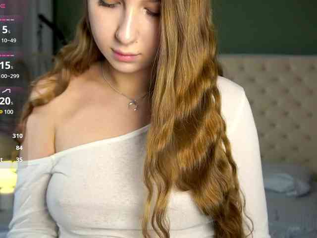 AureliaBliss webcam