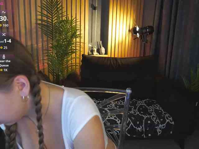 AureliaBliss webcam