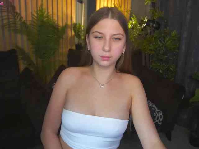 AureliaBliss webcam