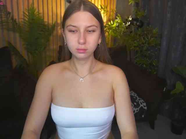 AureliaBliss webcam