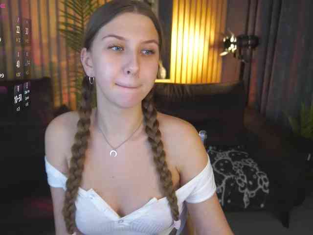 AureliaBliss webcam