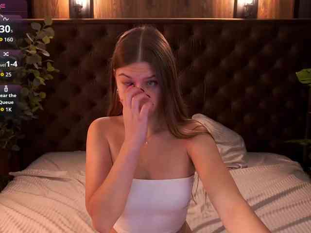 AureliaBliss webcam