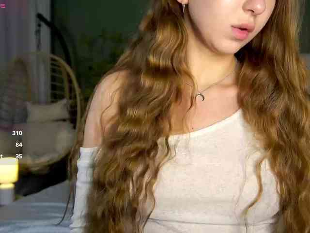 AureliaBliss webcam