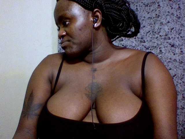 Afrobooty webcam bongacams model stream image