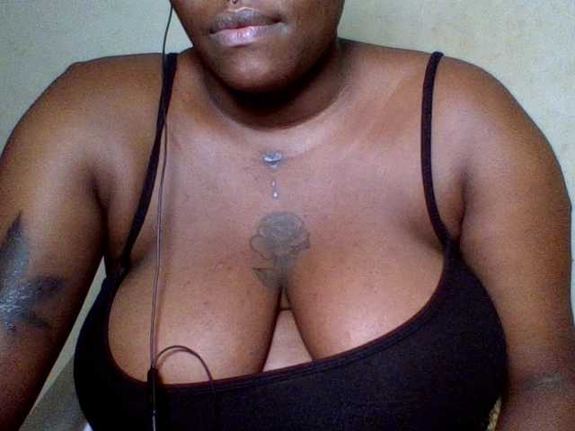 Afrobooty webcam bongacams model stream image