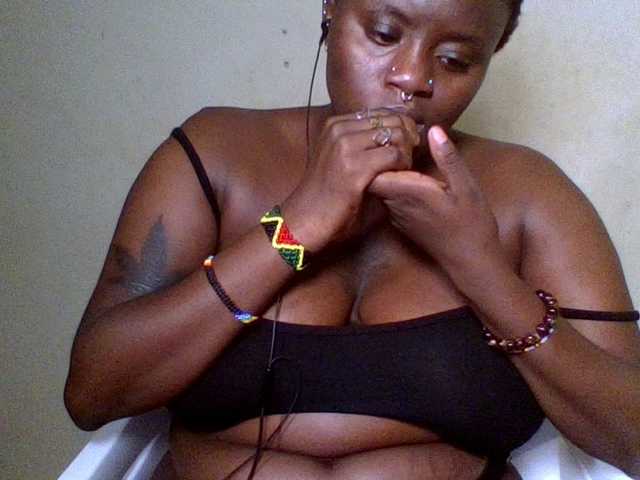 Afrobooty webcam bongacams model stream image